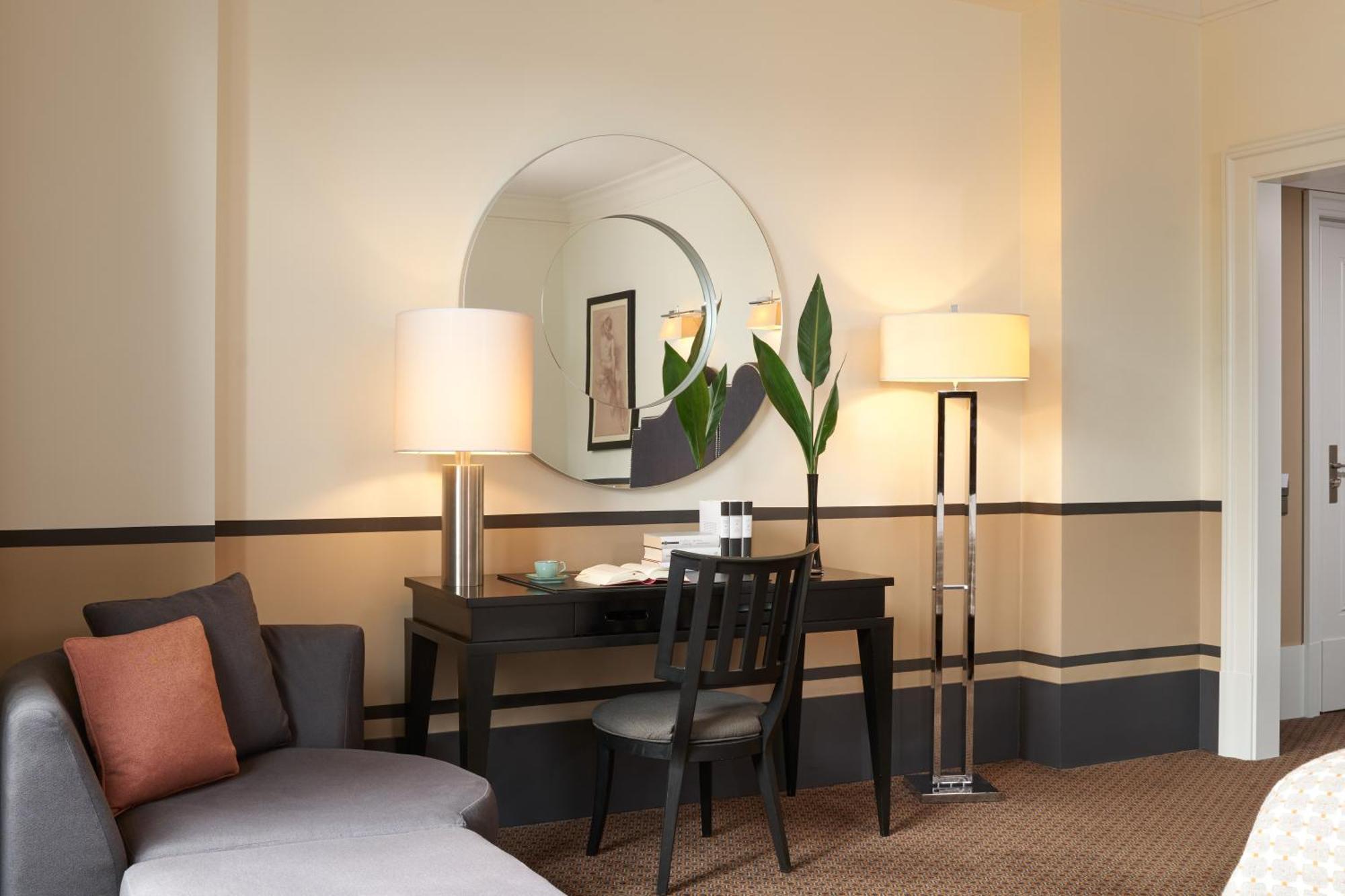 ร็อคโค ฟอร์เต โฮเทล เดอ โรม Hotel เบอร์ลิน ภายนอก รูปภาพ